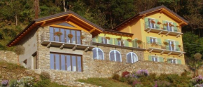 Гостиница B&B Lago Maggiore  Каннобио